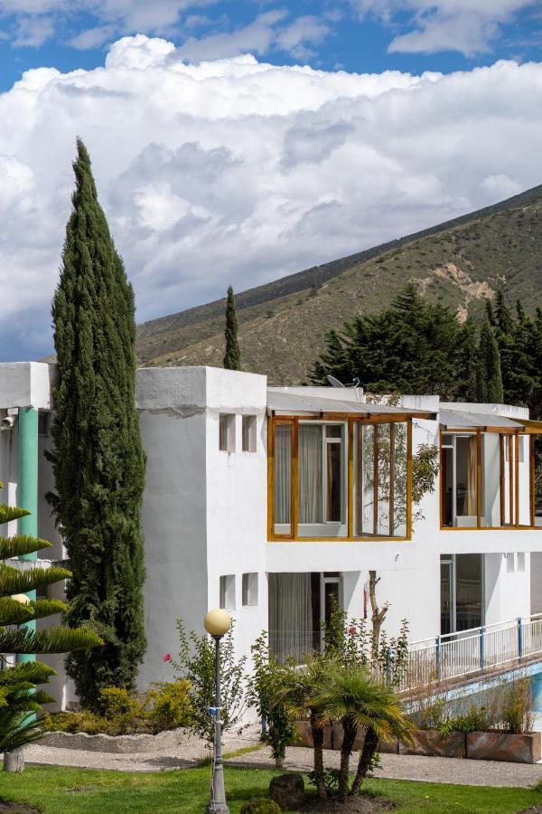Chaupimundo Lodge Quito Bagian luar foto